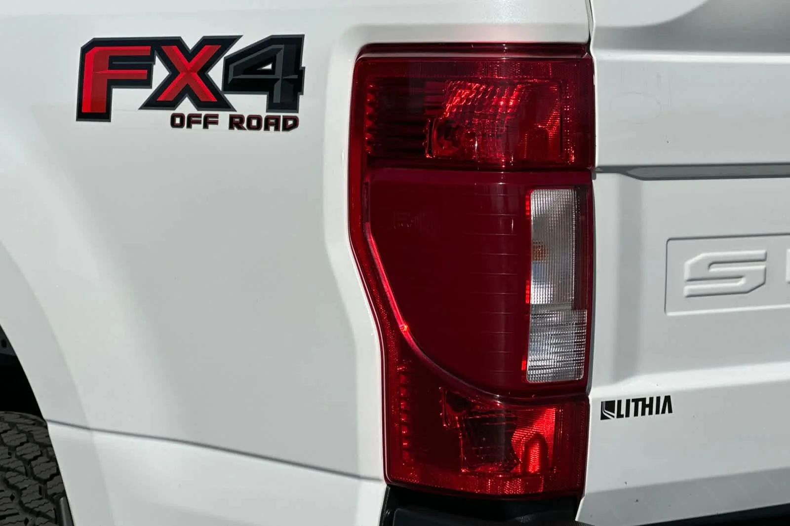 Certified Used 2022 Star White Metallic Tri-Coat Ford LARIAT image 26