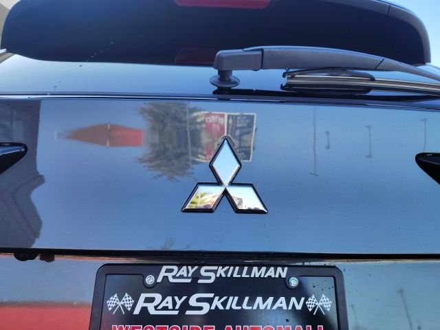 New 2026 Gray Mitsubishi SE image 40