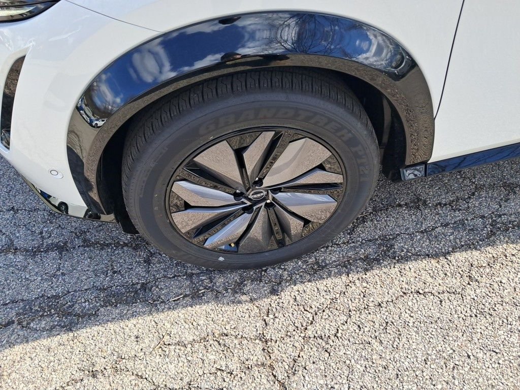 2025 Nissan ARIYA Platinum+ - Photo 28