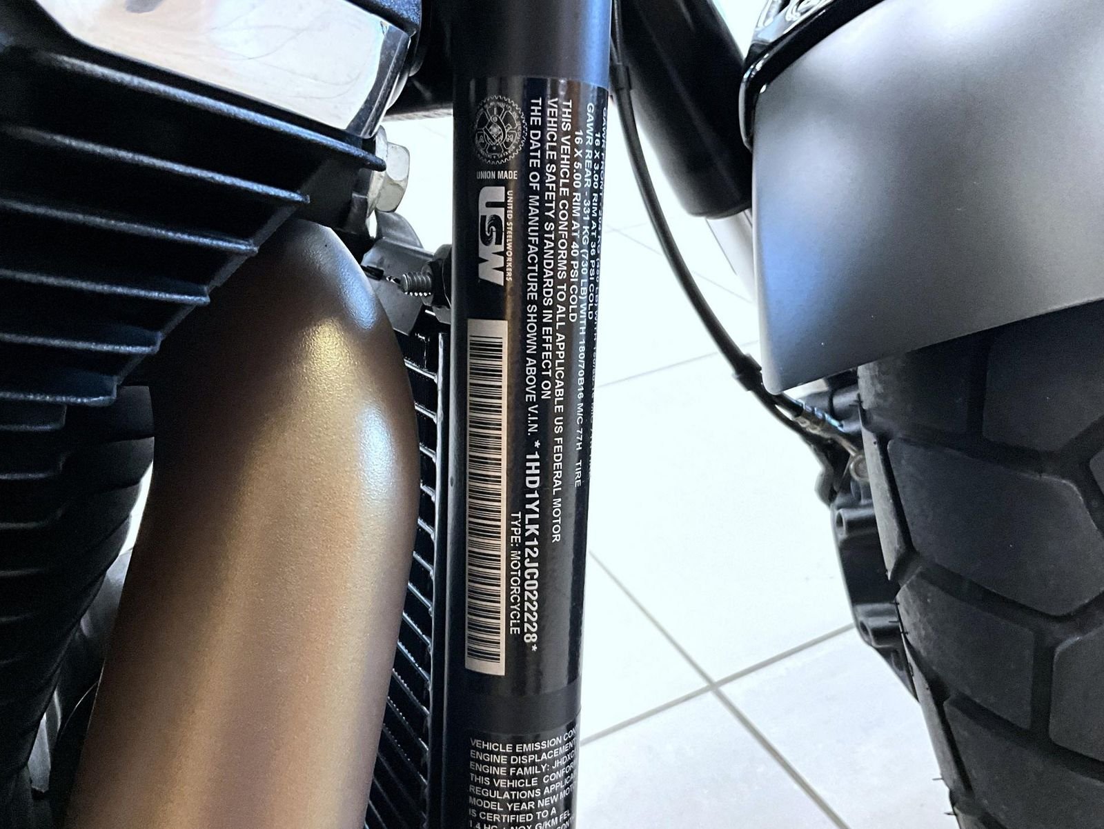Used 2018 Gray Harley-Davidson FAT BOB image 14