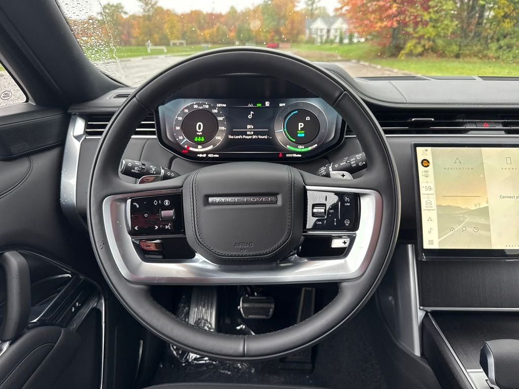 New 2025 Santorini Black Land Rover SE image 19
