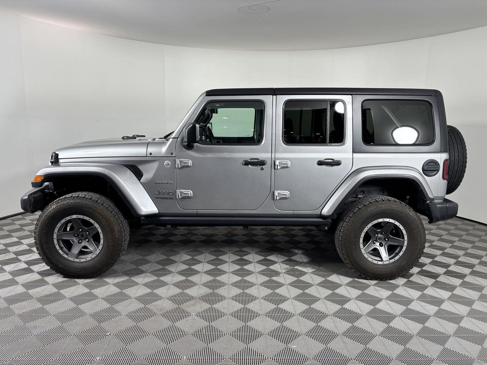 Used 2020 Billet Silver Metallic Jeep Sahara image 2