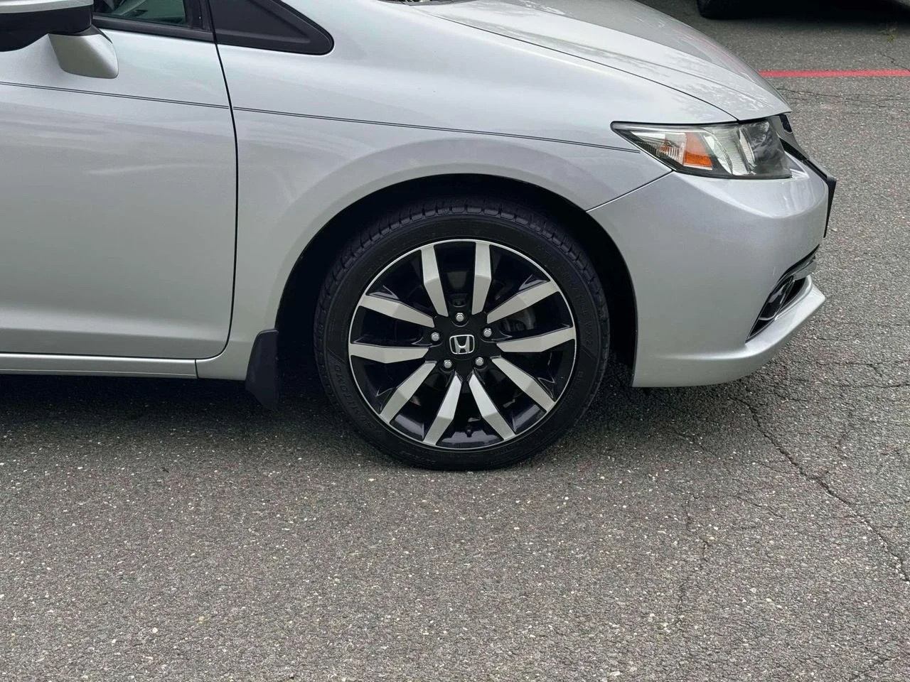 Certified Used 2015 Alabaster Silver Metallic Honda EX-L image 9