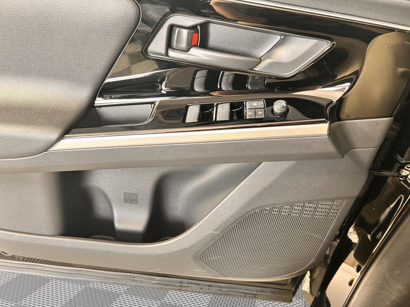 2025 Toyota bZ4X XLE - Photo 20