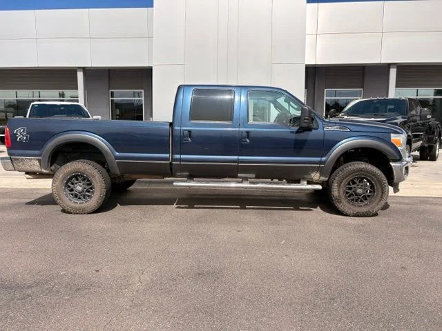 Used 2016  Ford Lariat image 3