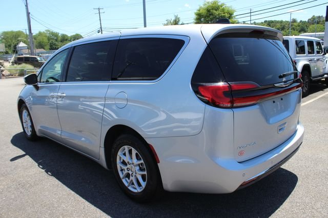 Used 2023 Silver Chrysler Touring L image 26