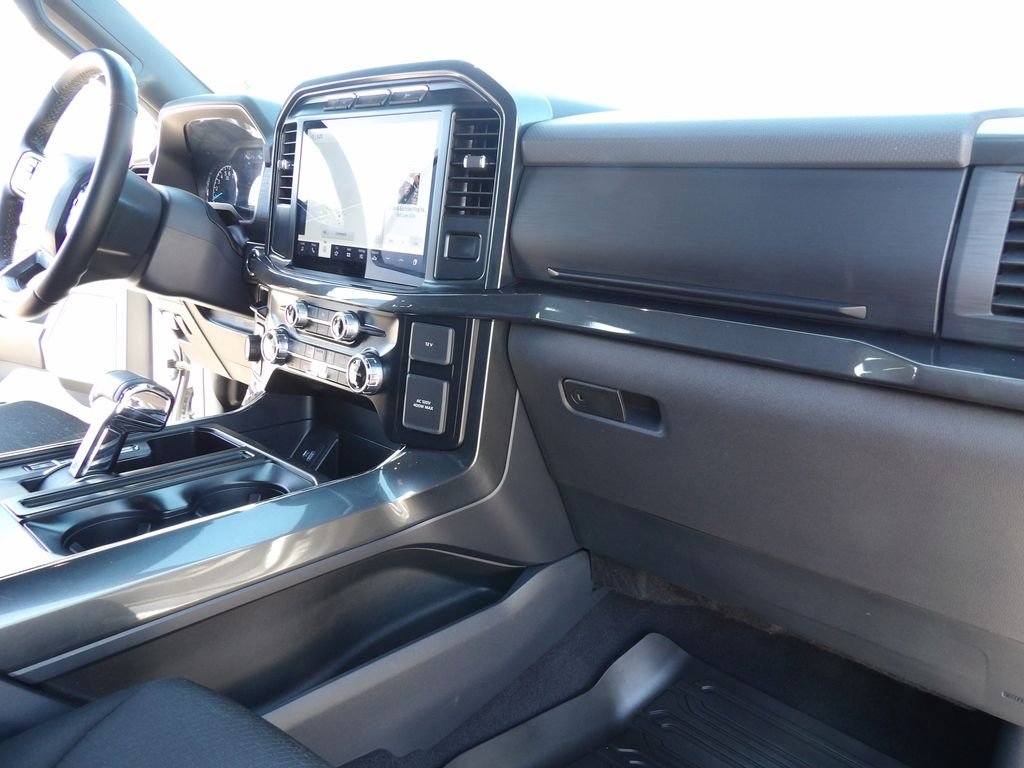 Used 2023 Oxford White Ford XLT image 27