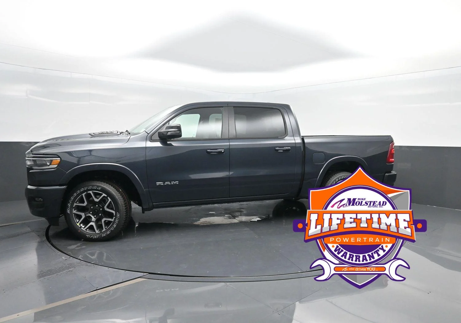 2026 RAM 1500 Laramie 4x4 Crew Cab 5'7's photo