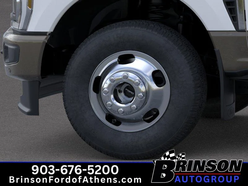 New 2026 Star White Metallic Tri-Coat Ford F-350® King Ranch® image 19