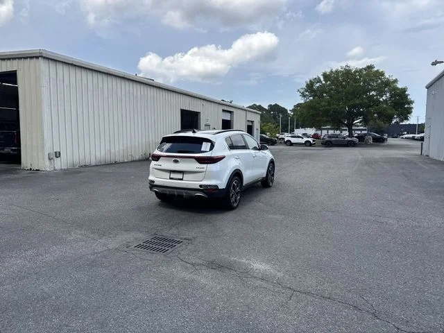 Used 2020 White Kia SX image 5