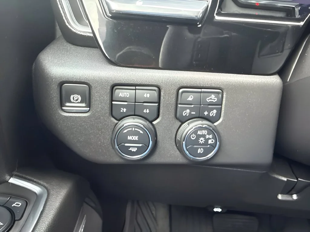 Used 2025 Blue Chevrolet LT Trail Boss image 23