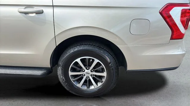 Used 2018 Gold Ford XLT image 36