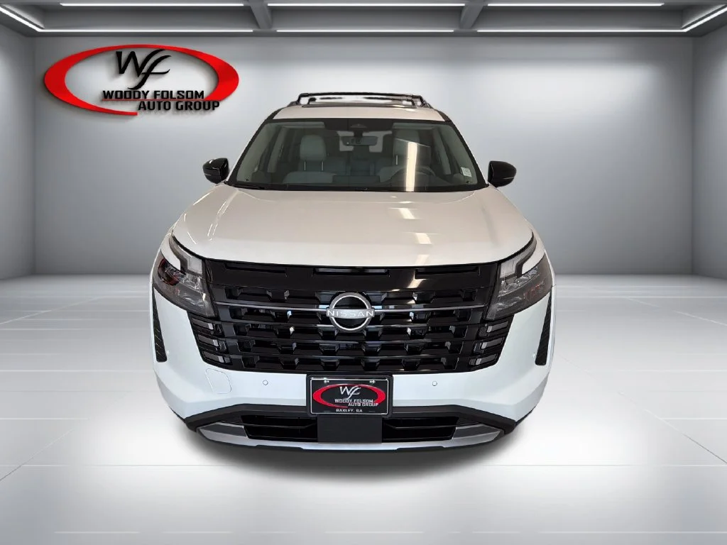 New 2026 Everest White Pearl TriCoat Nissan SL image 2