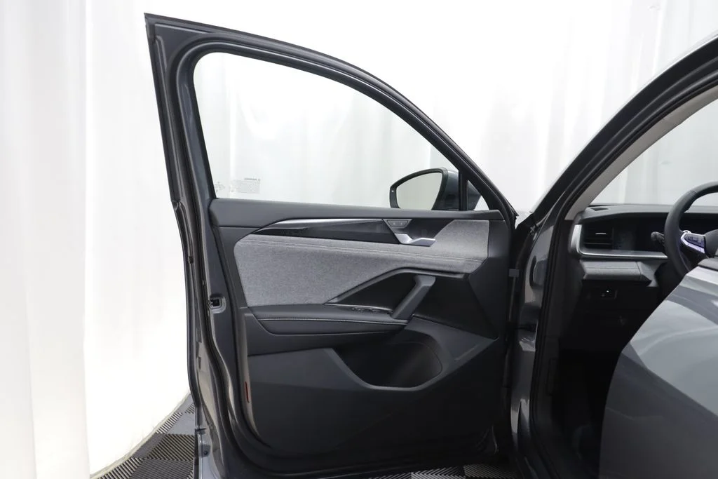 New 2026 Platinum Gray Volkswagen 2.0T S image 5