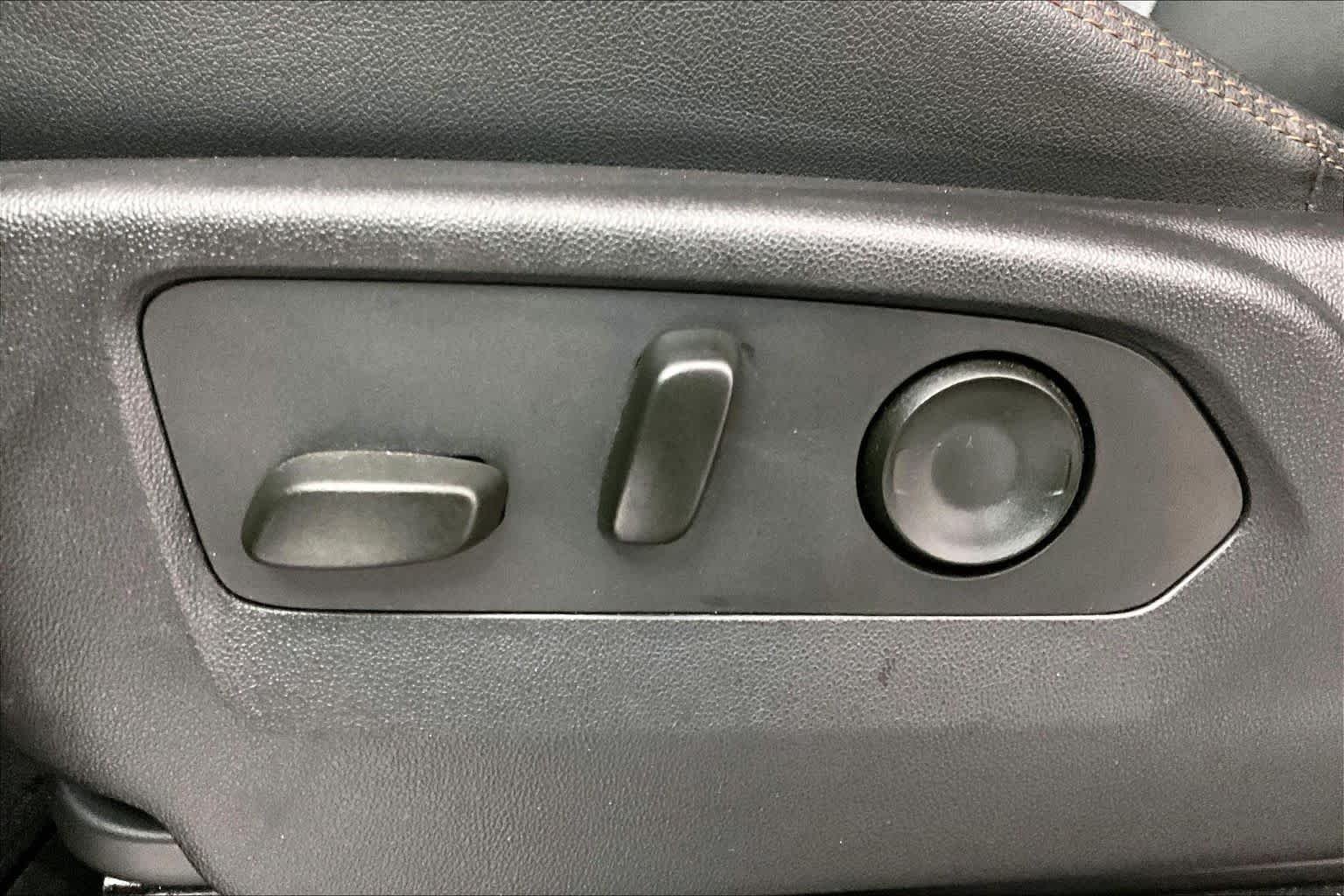 Used 2024 Thunderstorm Gray GMC AT4 image 30