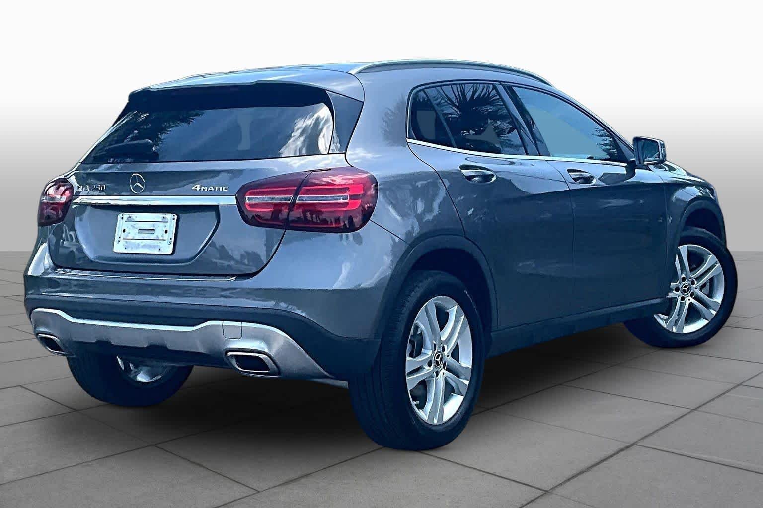 Used 2019 Mountain Grey Metallic Mercedes-Benz GLA 250 image 13