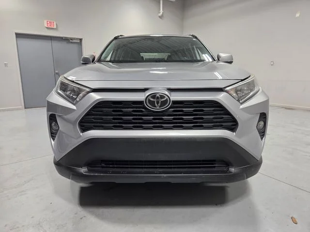 Used 2021 Silver Toyota XLE Premium image 2