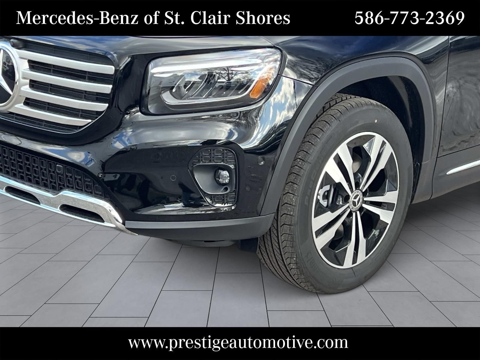 Used 2026 Black Mercedes-Benz GLB 250 image 10