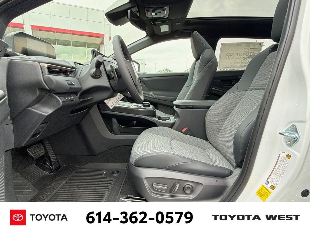 New 2026 Wind Chill Pearl Toyota XLE image 18
