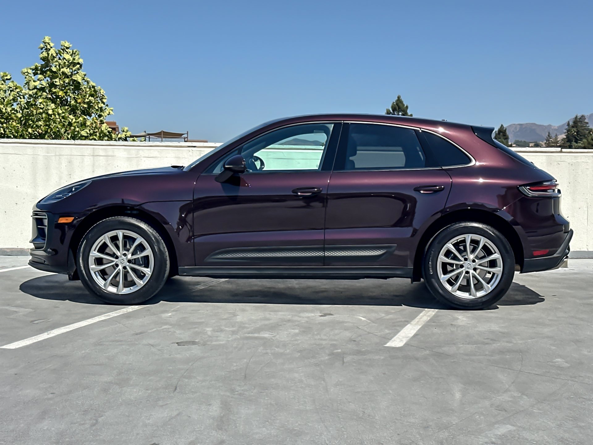 Used 2023 Red Porsche AWD image 3