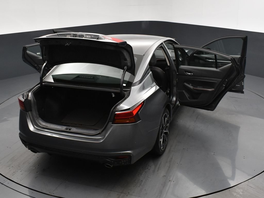 2023 Nissan Altima SR - Photo 23