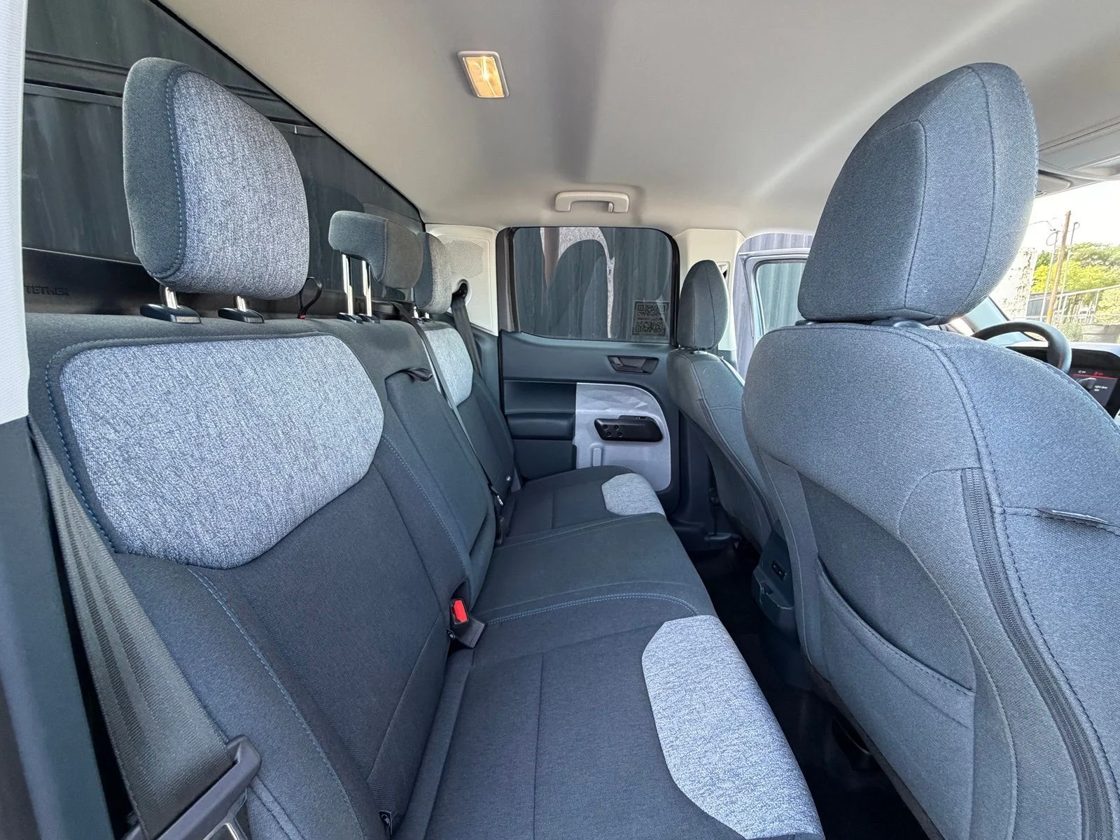 Used 2025 Gray Ford XLT image 30