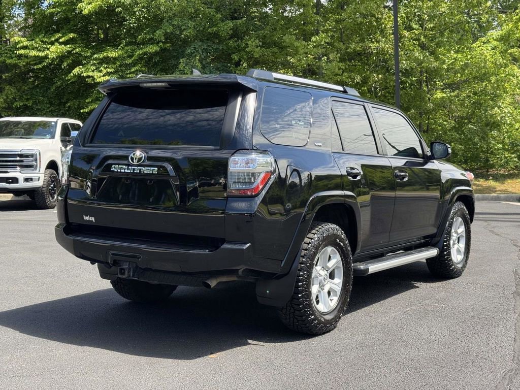 Used 2022 Midnight Black Metallic Toyota SR5 Premium image 22
