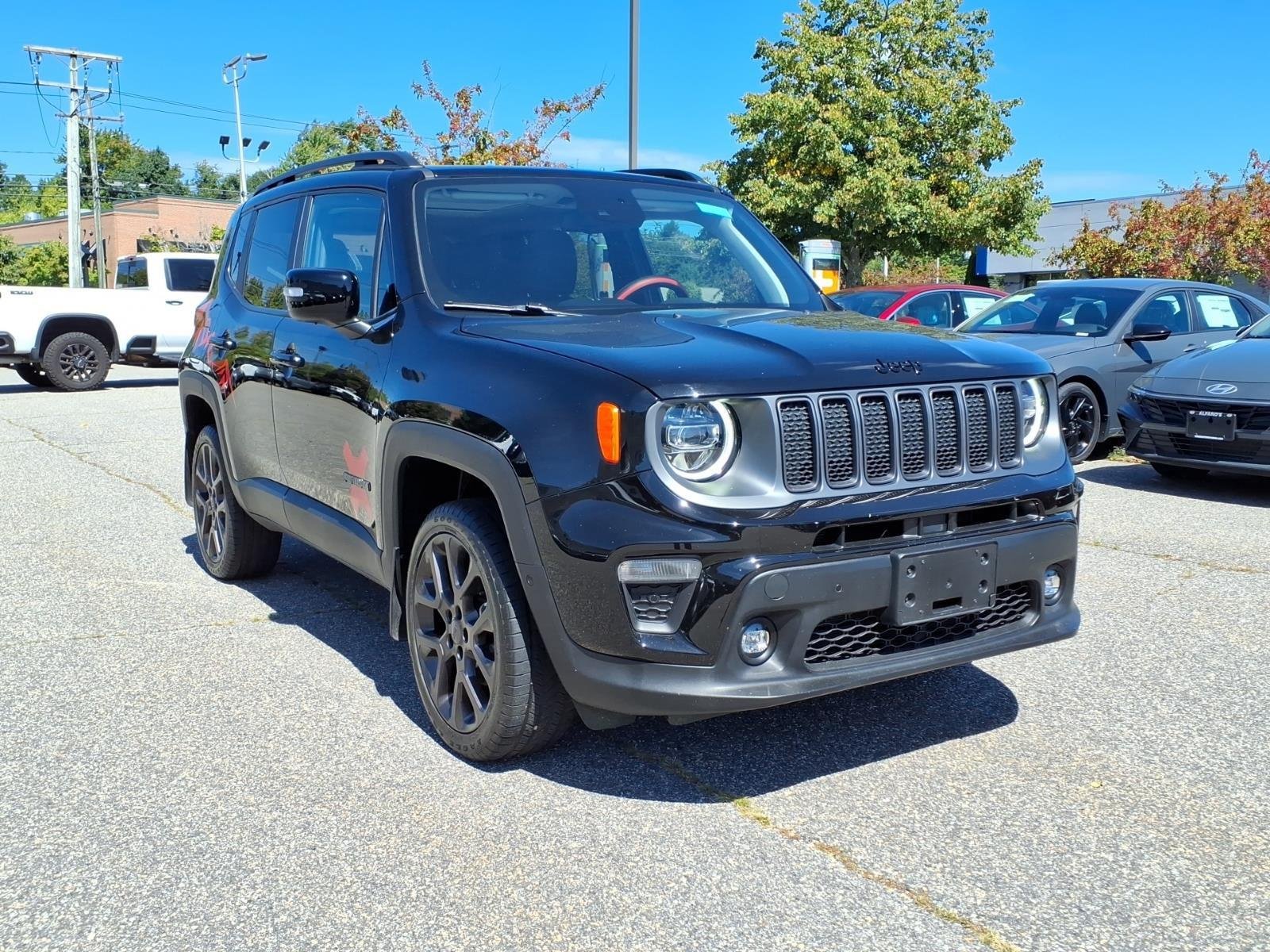 Used 2023 Black Clearcoat Jeep Limited image 3