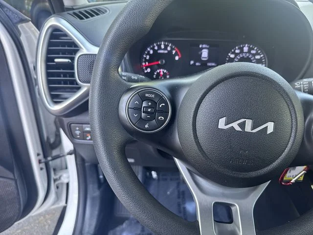 Used 2022 White Kia LX image 16