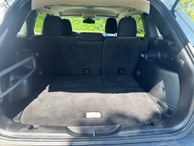 Used 2016 White Jeep Sport image 7