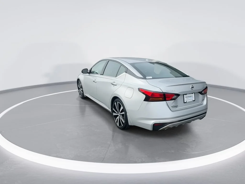 Used 2020 Silver Nissan 2.0 Platinum image 7