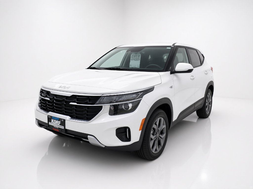 Used 2026 Snow White Pearl Kia LX image 1