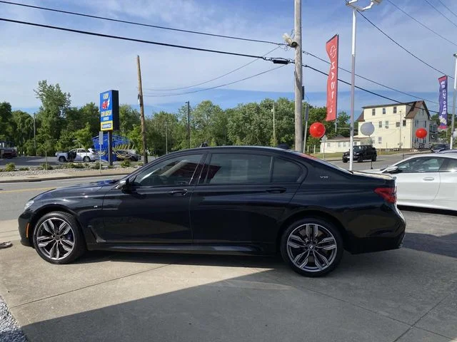 Used 2017 Black BMW M760i image 2