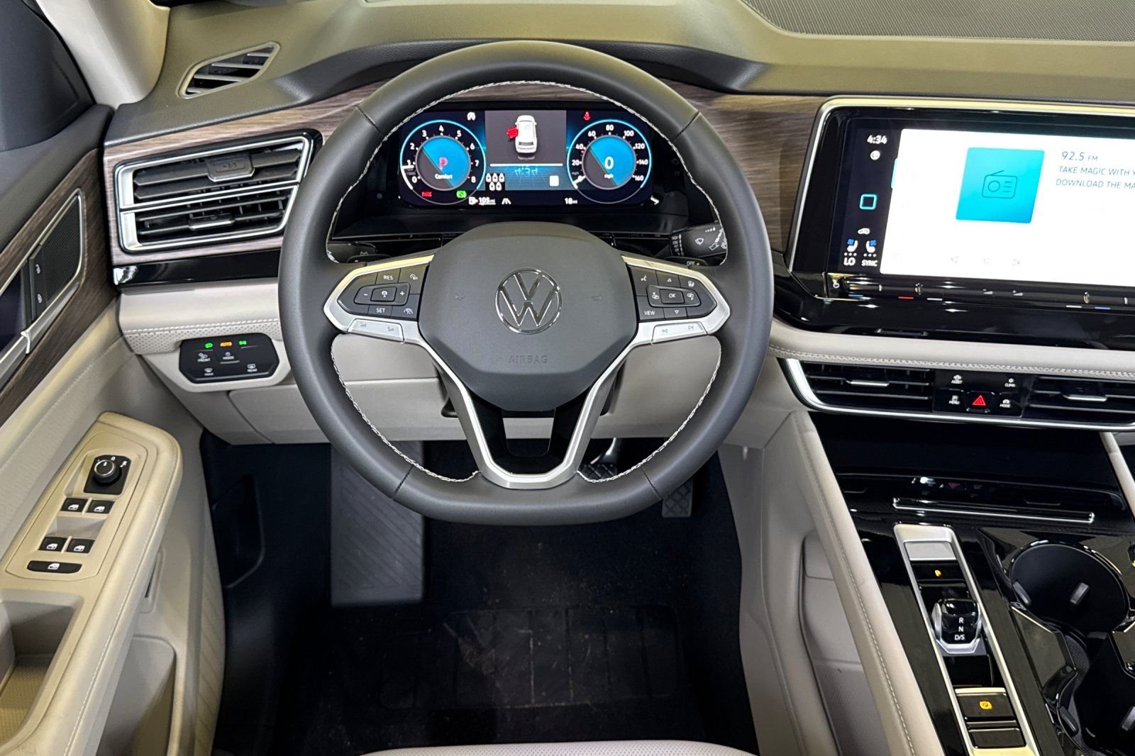 2026 Volkswagen Atlas SEL - Photo 14