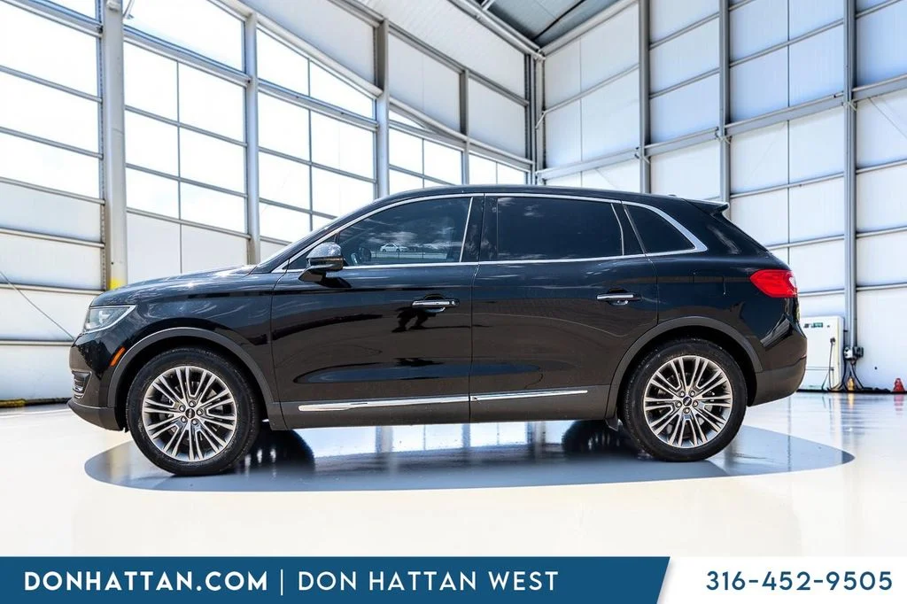 Used 2018 Lincoln MKX Reserve with VIN 2LMPJ6LR0JBL42041 for sale in Park City, KS