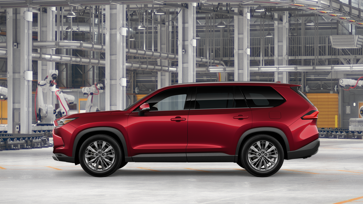 New 2026 Ruby Flare Pearl Toyota Platinum image 4