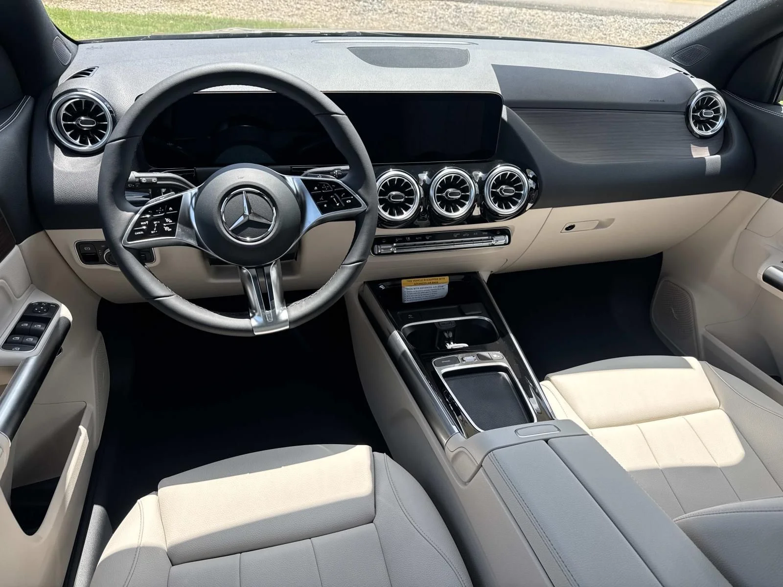 New 2026 Gray Mercedes-Benz GLA 250 image 8