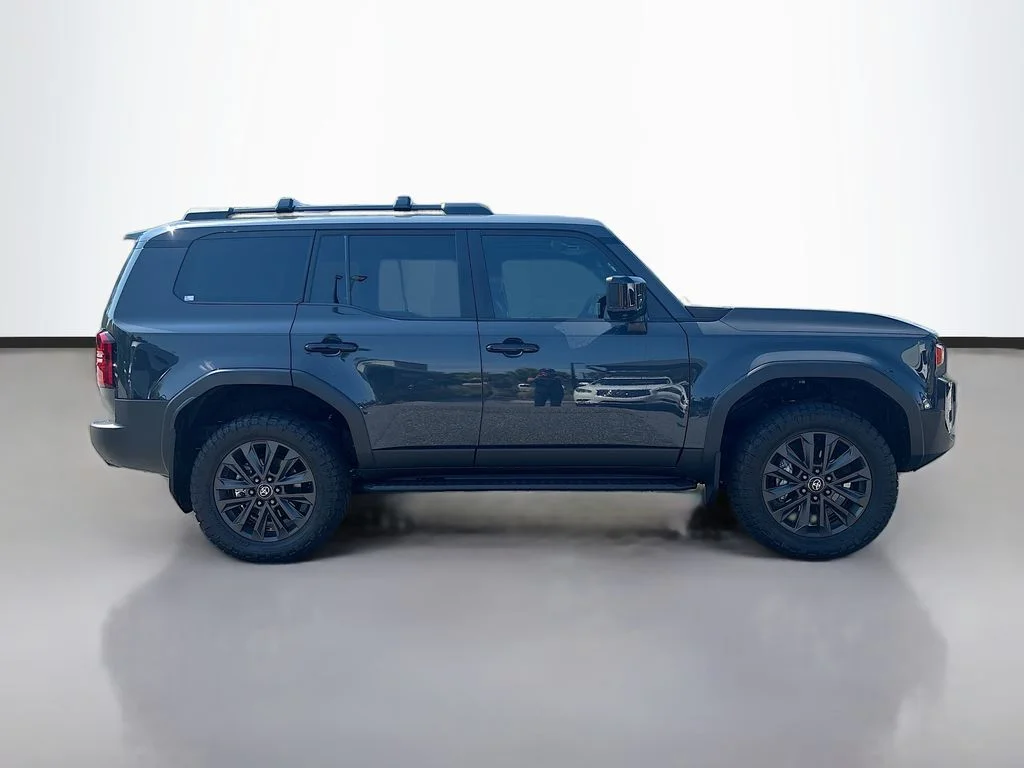 Used 2025  Toyota Base image 2