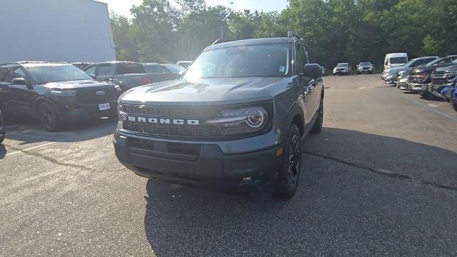 New 2026 Carbonized Gray Metallic Ford Outer Banks® image 36
