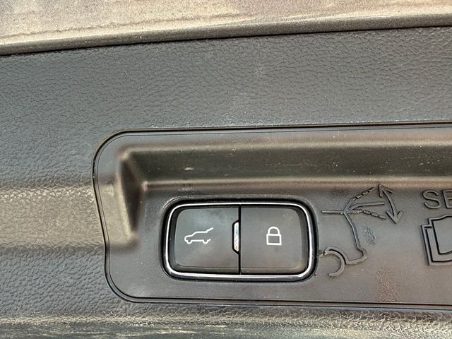 Used 2022 Gray Ford XLT image 31