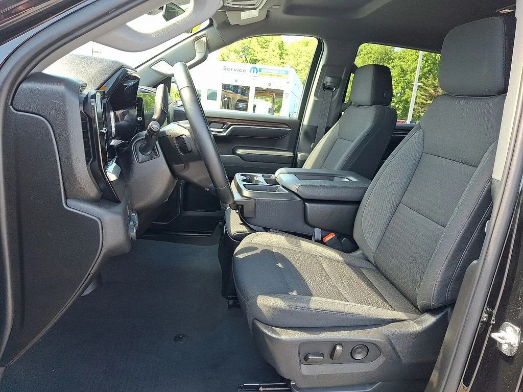 Used 2026 Black Chevrolet RST image 14
