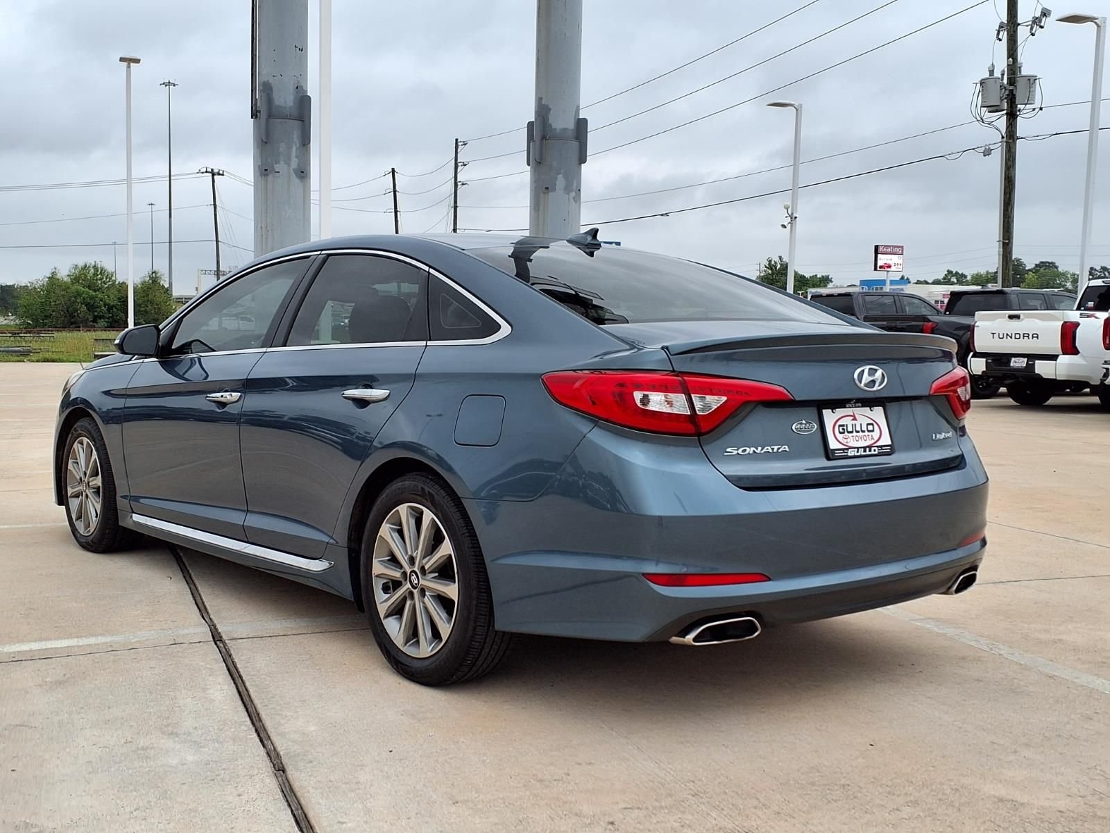 Used 2017 Hyundai Sonata Limited with VIN 5NPE34AF5HH437868 for sale in Conroe, TX