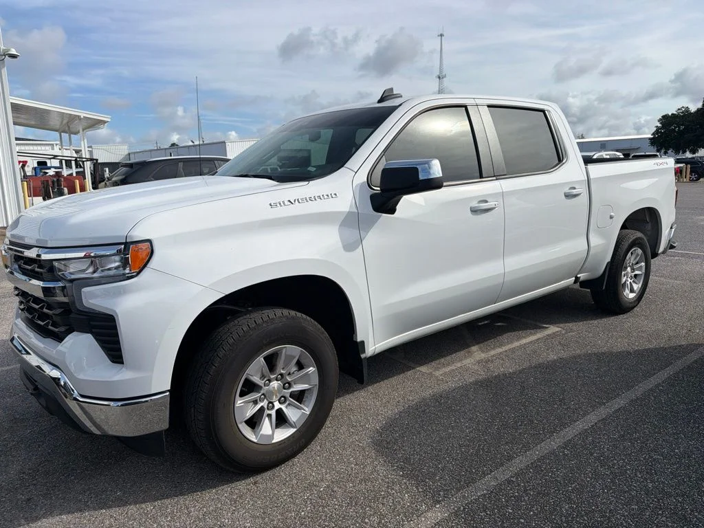 Used 2026 White Chevrolet LT image 1