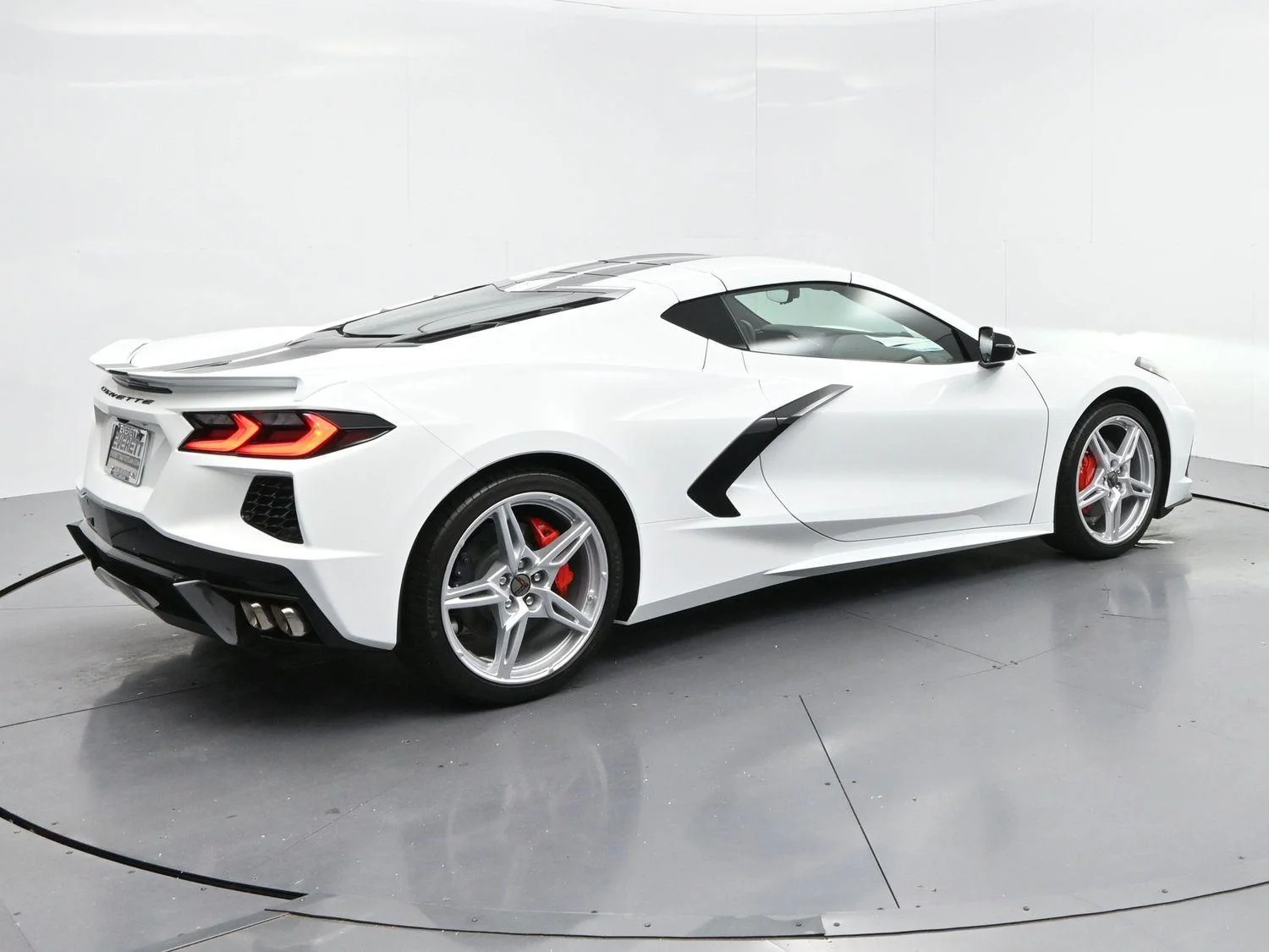 Used 2024 Arctic White Chevrolet 1LT image 6