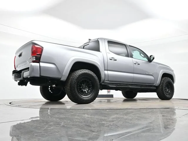 Used 2022 Celestial Silver Metallic Toyota SR5 image 26