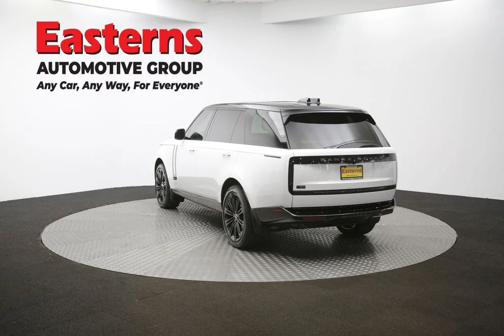 Used 2024 White Land Rover Autobiography image 68