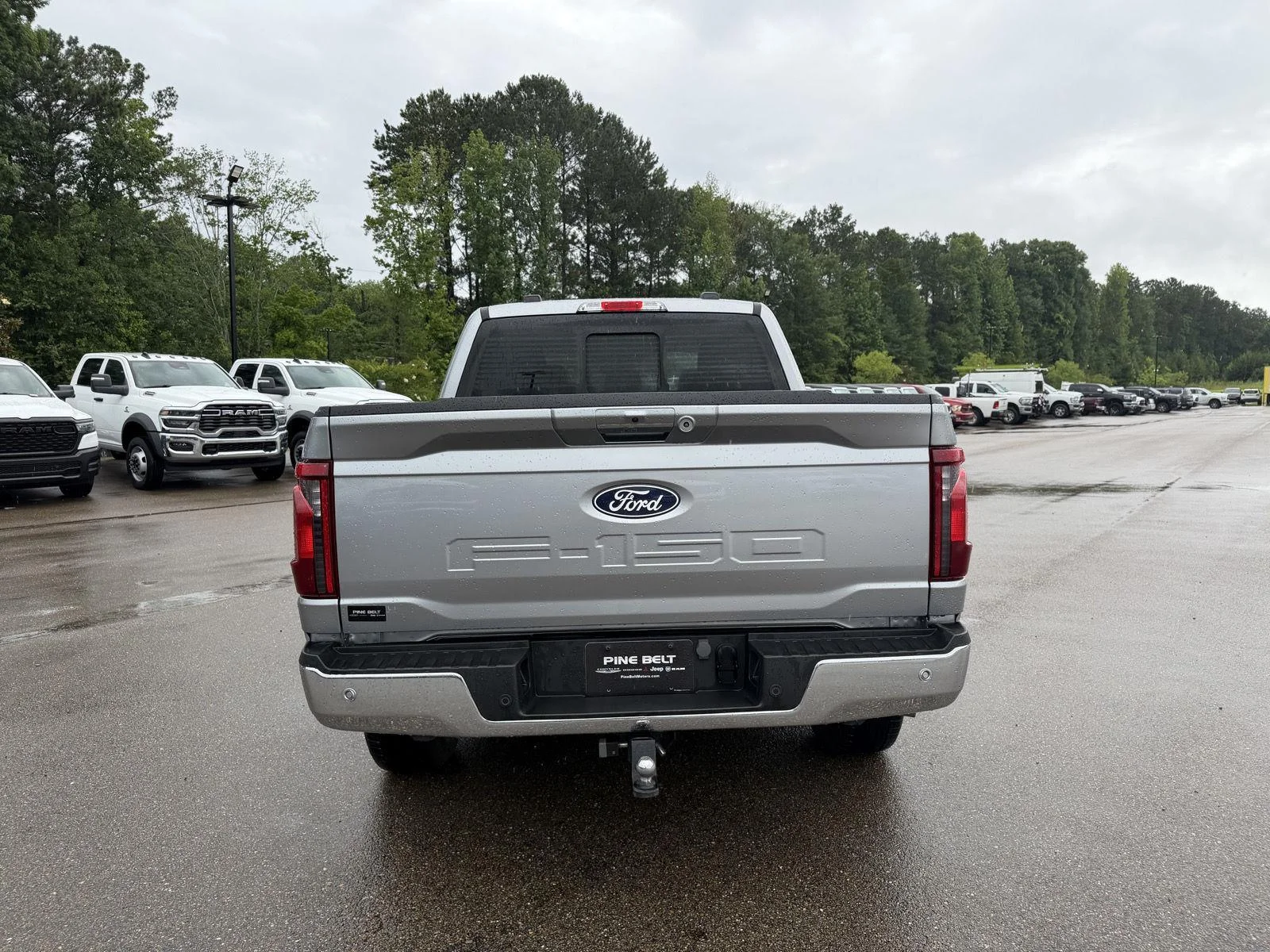 Used 2024 Iconic Silver Ford XLT image 5
