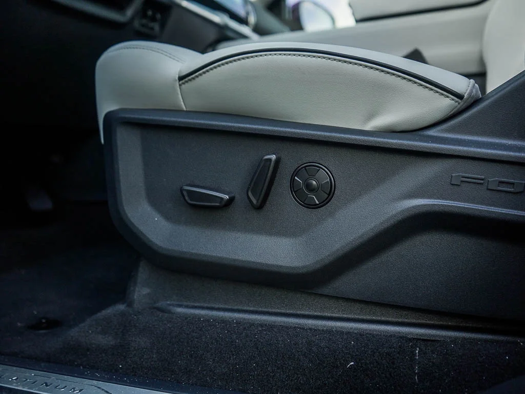 New 2026 Space Silver Metallic Ford MAX Platinum® image 21