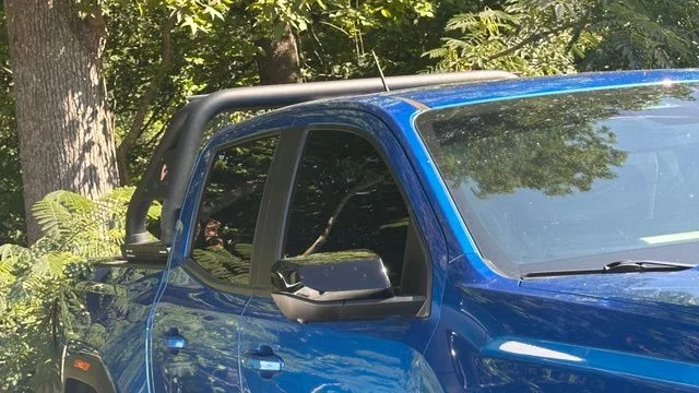 Used 2023 Dynamic Blue Metallic GMC AT4 image 3