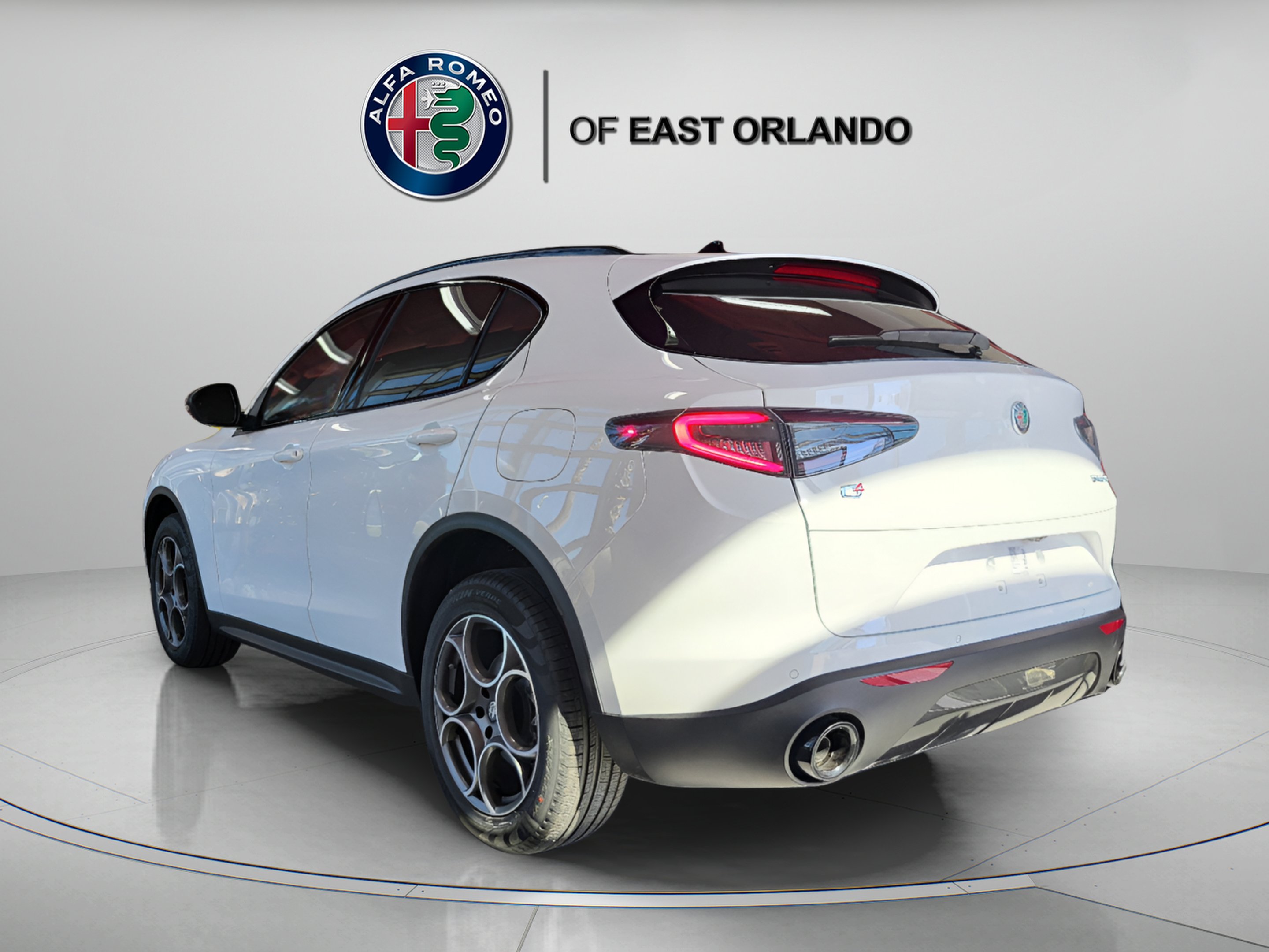 New 2025 Milano White Alfa Romeo SPRINT image 6